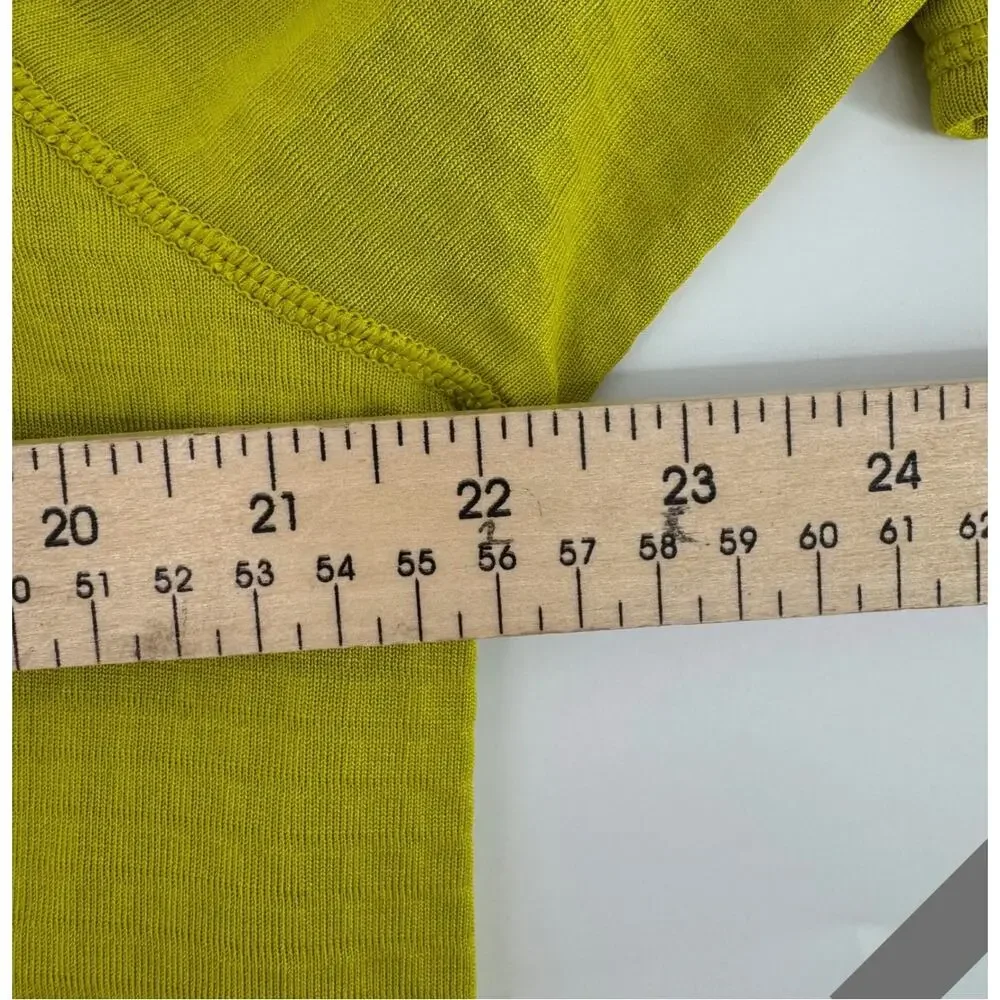 Patagonia Men's Large R1® Fleece Polartec Midlayer Pullover in Lime Green